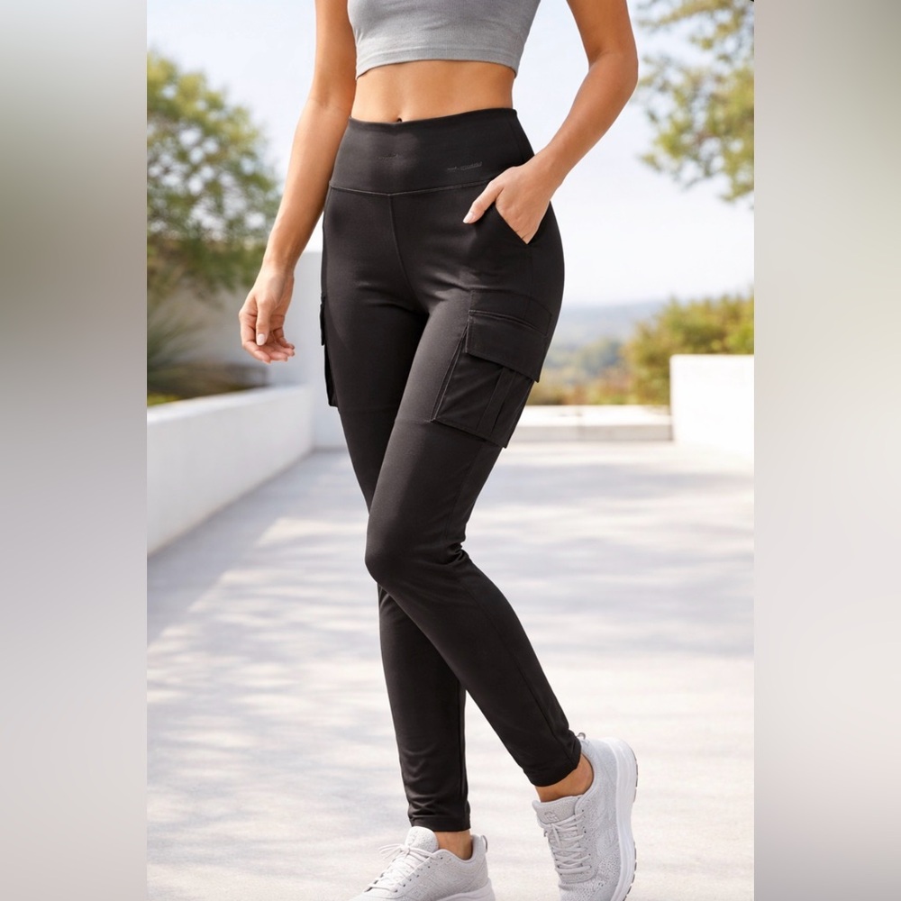 Eddie Bauer Black High-Waist Active Leggings with Side Utility Pocket